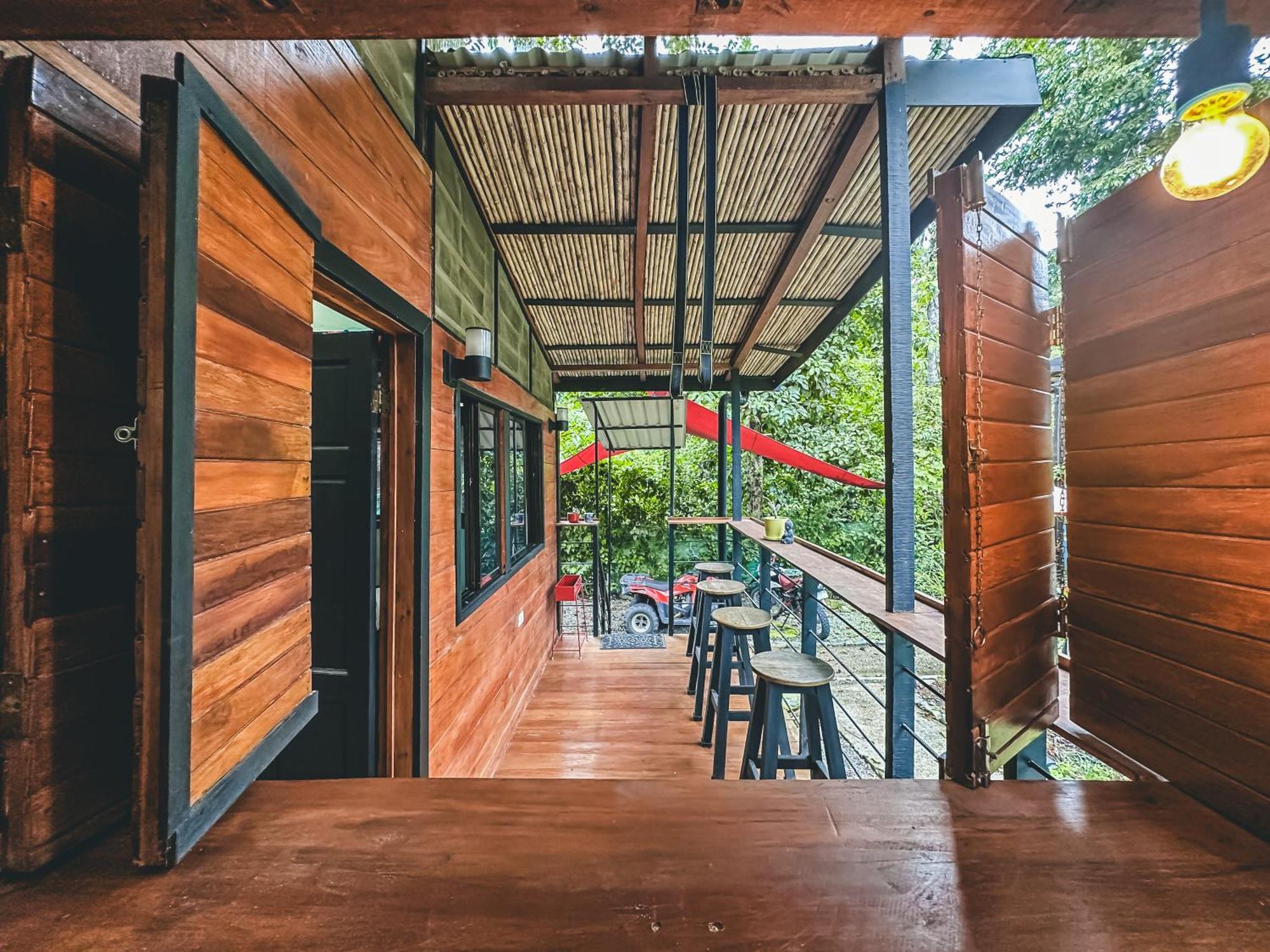 Selva Madre Eco-Sanctuary Aparthotel Cahuita Exterior photo